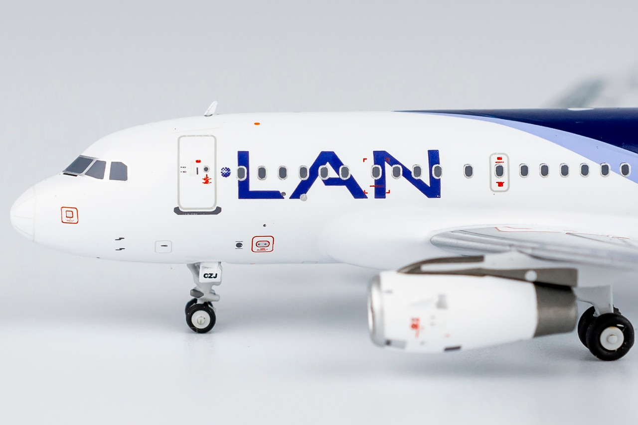 NG Models 1:400 LAN Airlines A318 (80 Anniversary)