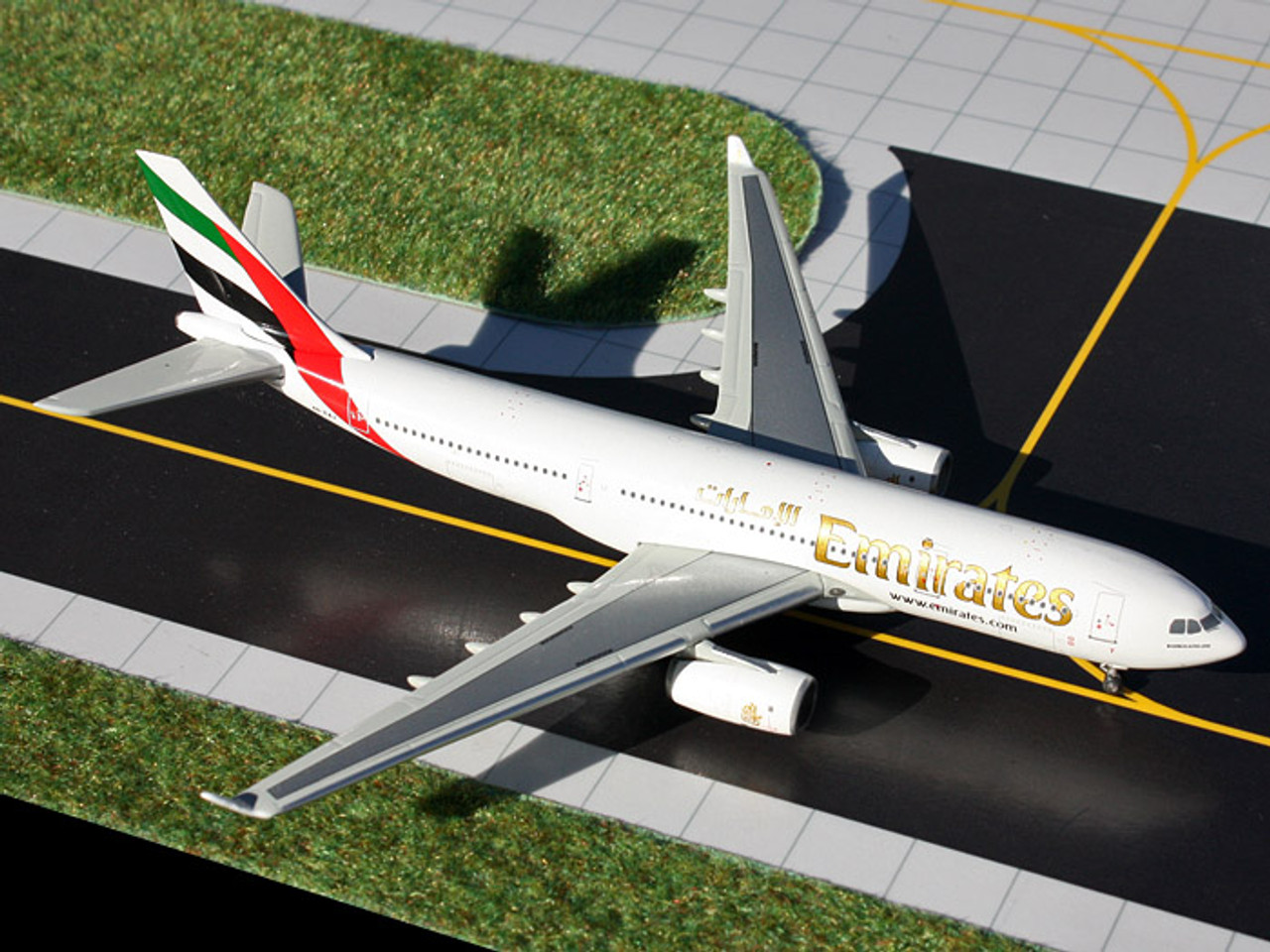 Gemini Jets 1:400 Emirates A330-200