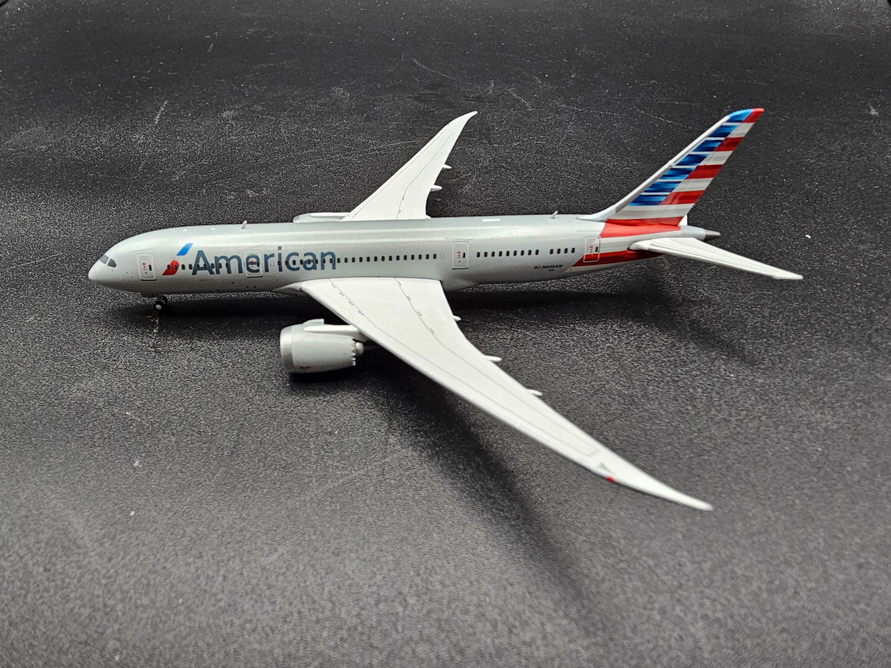 Gemini Jets 1:400 American Airlines 787-8 N800AN