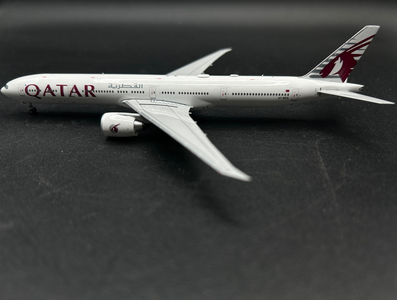 NG 1:400 Qatar 777-300ER