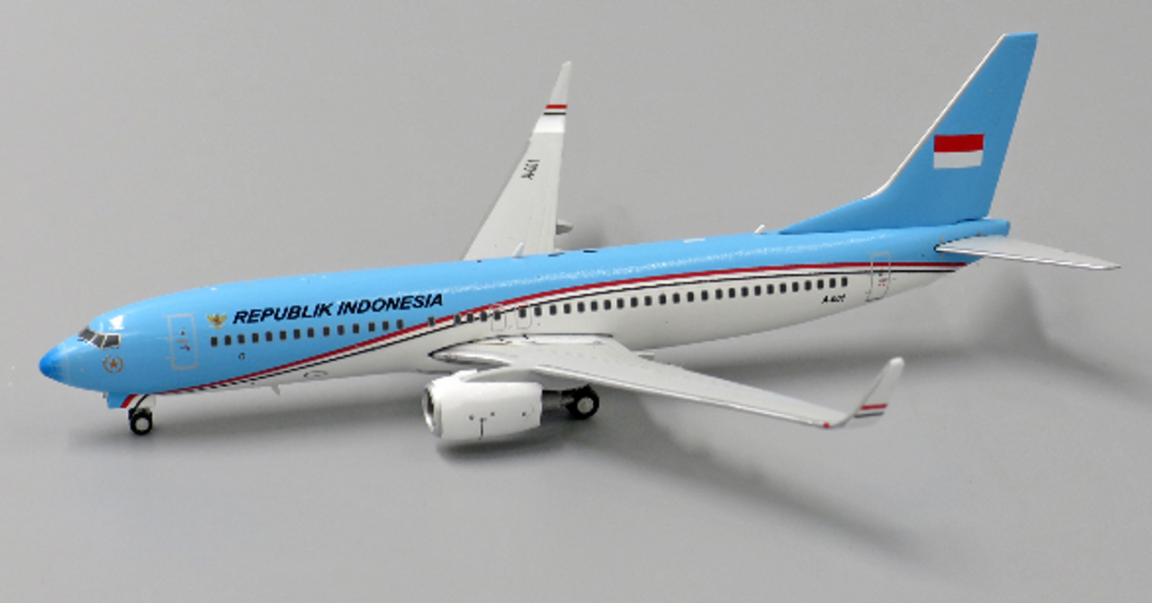 JCWings 1:400 Republik Indonesia 737-800