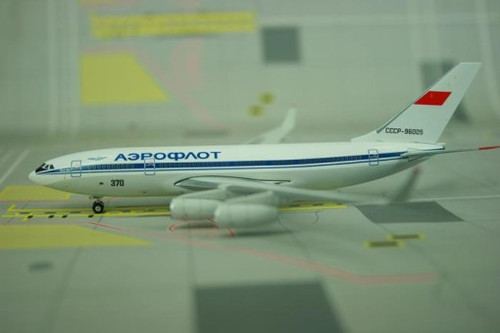 Phoenix 1:400 Aeroflot IL-96-300 "Rossiya"