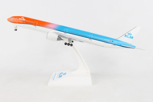 Skymarks KLM 777-300ER "Orange Pride"