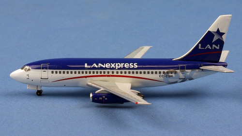 Aeroclassics 1:400 LAN Express 737-200 - CC-CSH