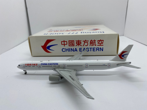 JC Wings 1:400 China Eastern 777-300