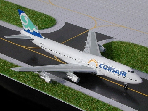 Gemini Jets 1:400 Corsair 747-300- Sun livery 