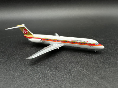 Aeroclassics 1:400 Continental DC-9