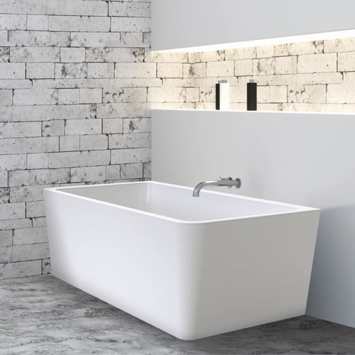 Varo Back to Wall Bath 1520 x 740 x 530mm Right Hand to Wall With Upstand 0154000004U
