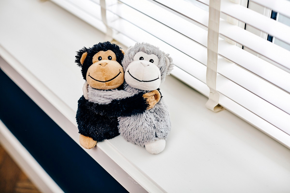 Warmies Hugging Monkey Toy WarmiesHugs Duo, Microwavable Weighted