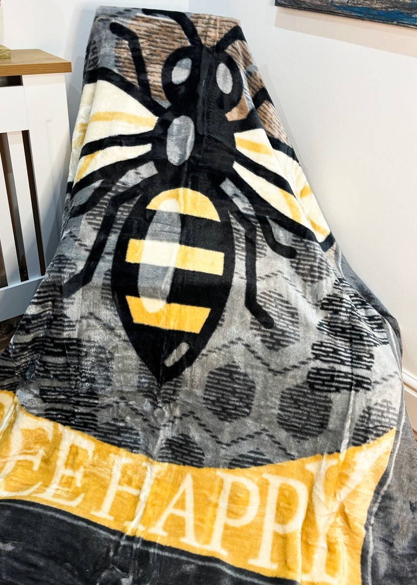 Bee Happy Design Luxury Fleece Blanket 150x200cm Heat Treats