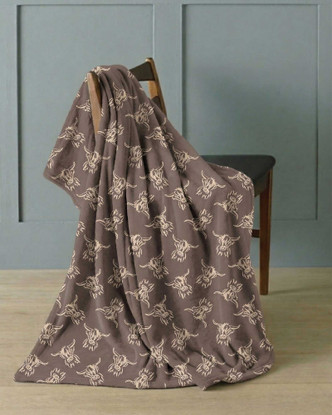 Mocha Highland Cow Lightweight Fleece Blanket 120x150cm