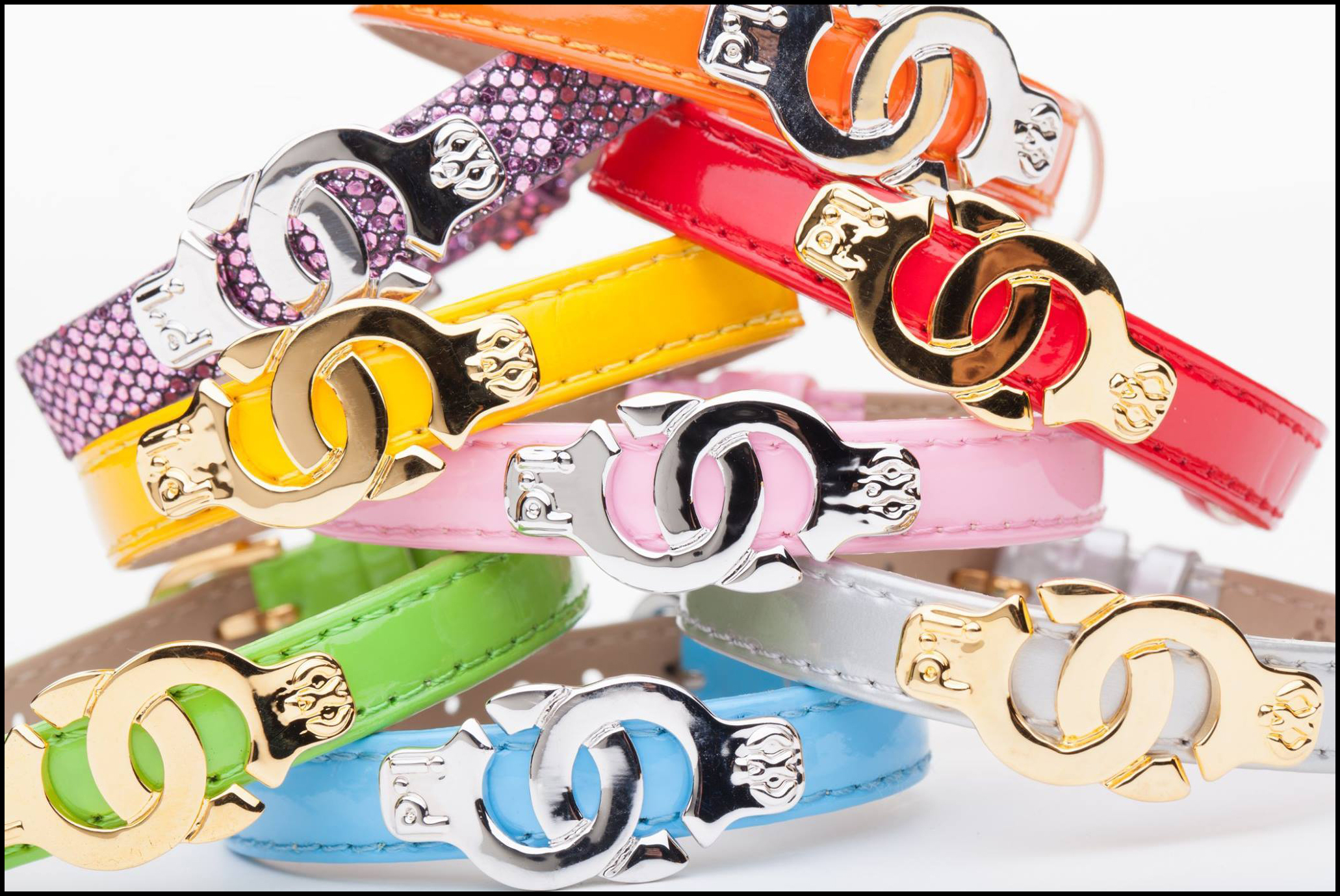 swan-boutique-cuffs-of-love.jpg swan-boutique-cuffs-of-love.jpg