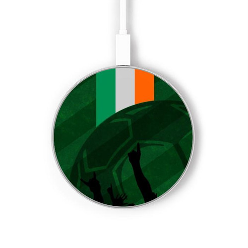 S3002 Irlande Football Football Chargeur sans fil 15W Type-C iPhone Android Station de charge à lumière LED