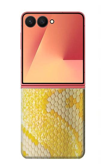 S2713 Serpent jaune imprimé graphique Peau Etui Coque Housse pour Samsung Galaxy Z Flip 7
