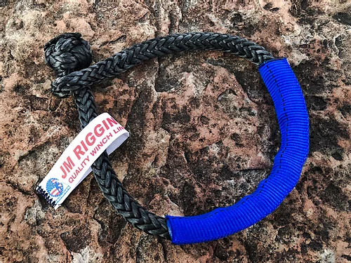 1/4" Black Soft Shackle Pure Dyneema SK78 w/ Protective Sleeve 1/4" Black Soft Shackle Pure Dyneema SK78 w/ Protective Sleeve