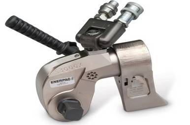 Hydraulic Torque Wrench with Pro Series Swivel, 1440 ft. lbs. Torque, 3/4 in. Square Drive