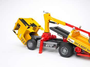 BRUDER MAN TOW TRUCK WITH CROSS COUNTRY VEHICLE