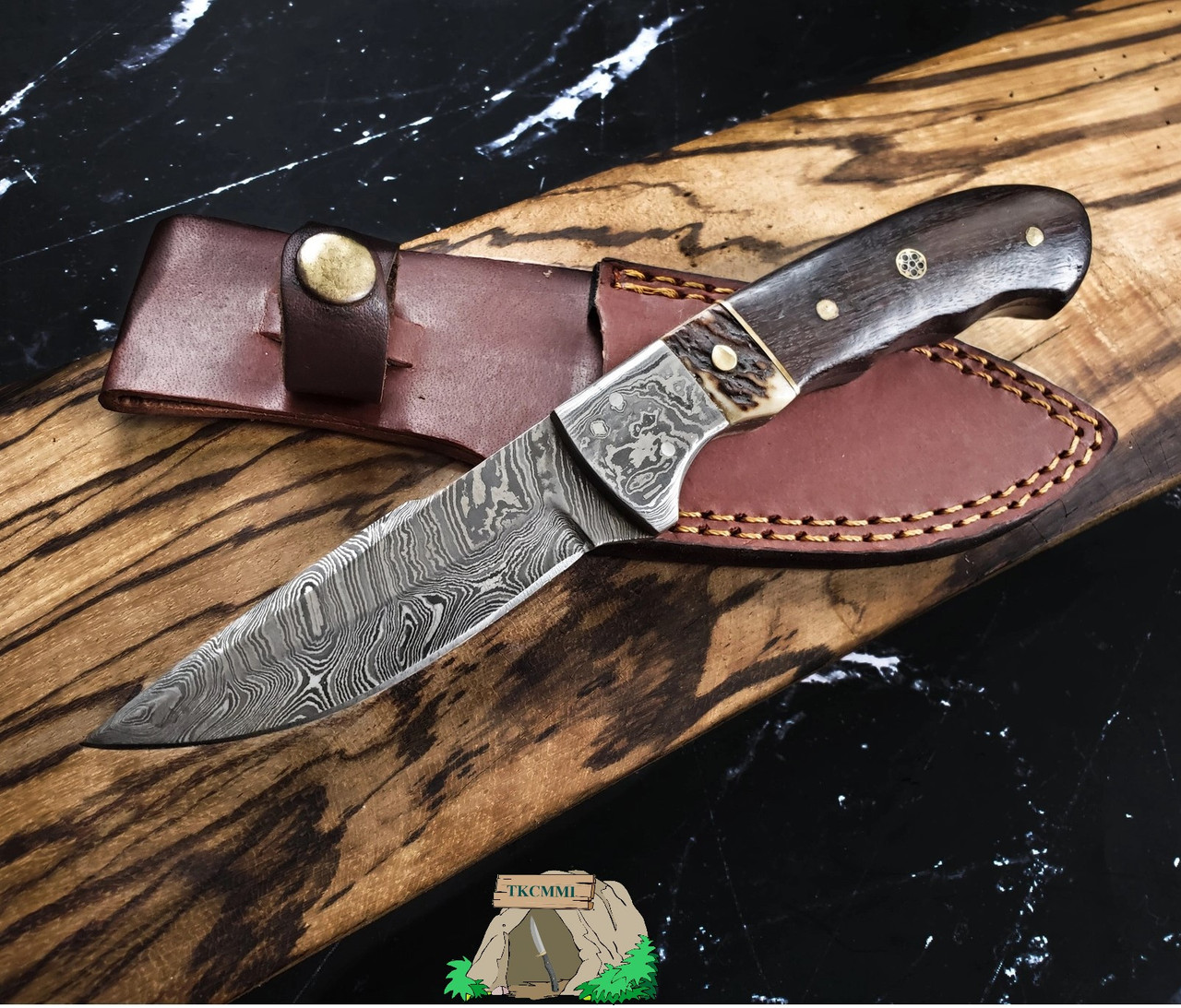 TITAN - TD-159 Damascus Steel Fixed Blade Knife with Walnut & Stag Horn Handle