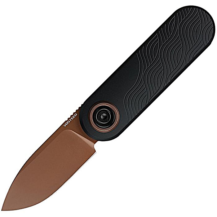 VOSA3722 3.5" (8.89cm) closed. 2.38" (6.05cm) 14C28N Sandvik stainless drop point blade. Black textured aluminum handle. Extended tang. Pocket clip. Copper Dune finish blade. Black nylon zippered storage case.