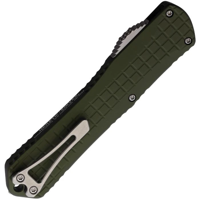 H033F2AGRN Automatic opening. 5.5" (13.97cm) closed. 3.75" (9.53cm) stonewash finish MagnaCut steel blade. OD green grenade pattern aluminum handle. Glass breaker. Lanyard hole. Pocket clip.
