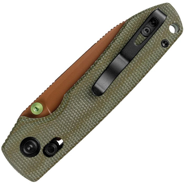 VOSA4905 4.38" (11.13cm) closed. 3.25" (8.26cm) Nitro V steel drop point blade. Green canvas micarta handle. Thumb stud. Pocket clip. Lanyard hole. Copper Dune finish blade. Green aluminum backspacer. Black nylon zippered storage case.