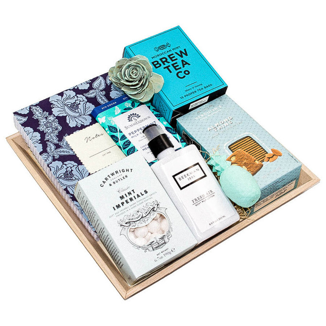 weekender gift basket for her 