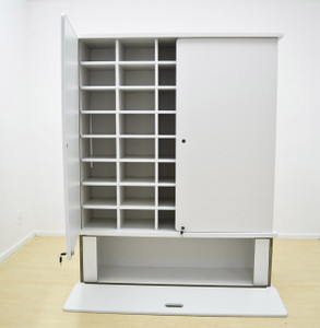 Shoe Cupboard (50 Pairs)
1400mm (w) x 426mm (d) x 1726mm (h)