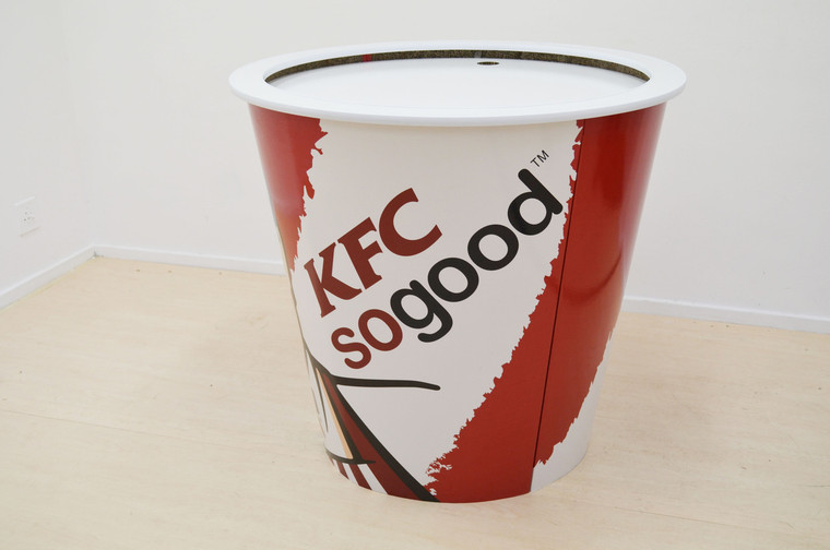 Bucket Display unit
1094mm W x 1094mm D x 1030mm H