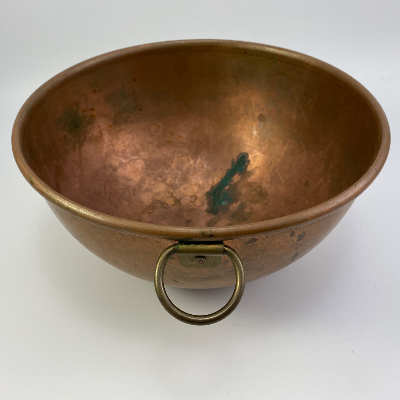 https://cdn11.bigcommerce.com/s-2b7gyksakj/images/stencil/1280x1280/products/605/2186/copper-bowl-side-with-ring__72198.1674263575.jpg?c=1