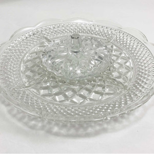 Vintage Anchor Hocking 5 section relish dish with dip lid Vintage Anchor Hocking 5 section relish dish with dip lid