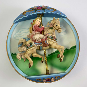 Carousel Dreams-collectors plate Image: © Modern2Historic Carousel Dreams-collectors plate Image: © Modern2Historic