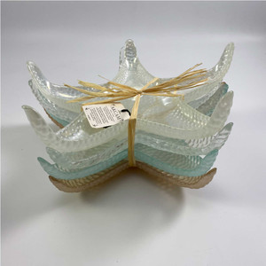 4-Akcam Turkish Glass Starfish Plates. Image: © Modern2Historic