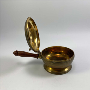 228 Butler Crumb Catcher Pan. Image: © Modern2Historic 228 Butler Crumb Catcher Pan. Image: © Modern2Historic