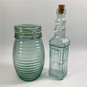 Bottles. Image: © Modern2Historic