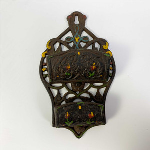Antique Wilton Wall Pocket Match Holder. Image: © Modern2Historic