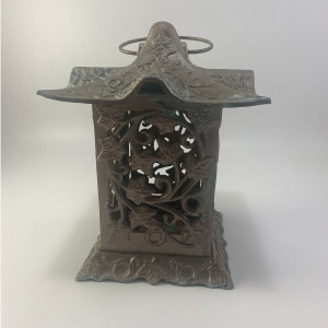 Chinese Ivy Pagoda Lantern Chinese Ivy Pagoda Lantern