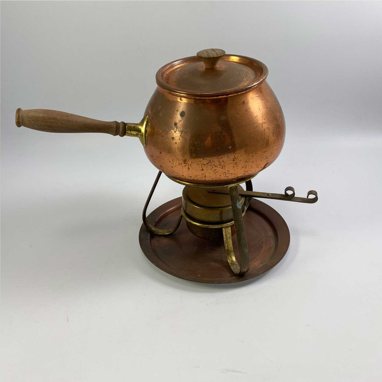 Vintage Copper Fondue Pot set. Image: © Modern2Historic