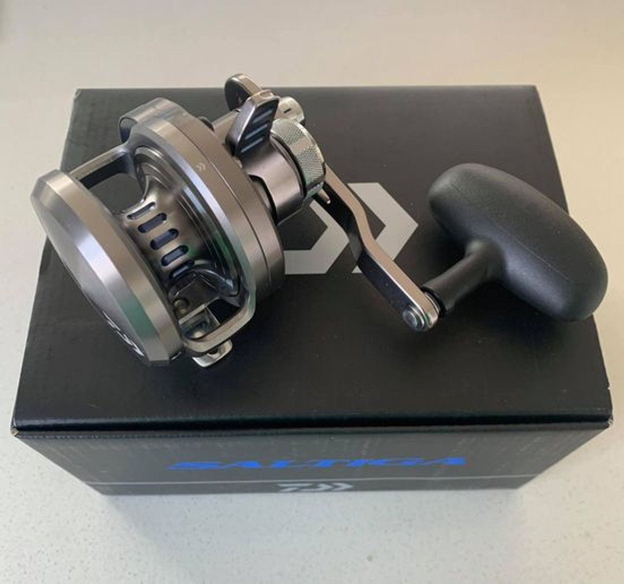 Daiwa Saltiga Lever Drag Single Speed Reels SAGLD40H