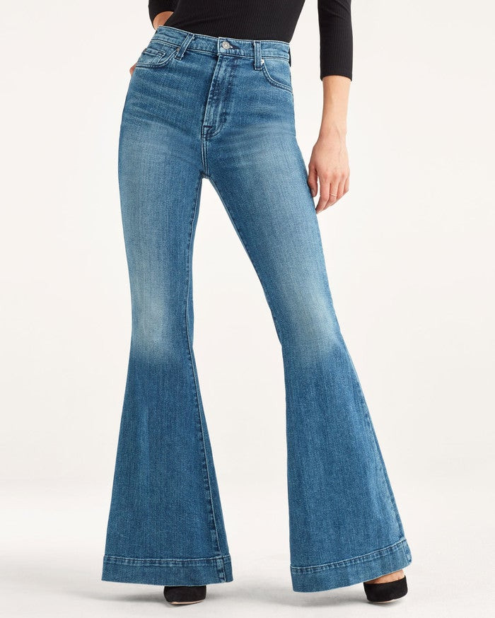 Women's 7FAMK Jean, Alpine Mega Flare - Chick Elms Grand Entry