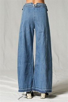 button wide leg jeans