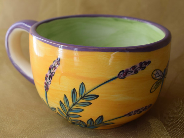 (LM16-YLD-GC) 16oz. Latte Mug- Yellow Lavender with Dragonfly- Green Center
