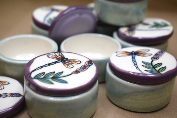 (TINY BOX- WLD) Tiny Box- White Lavender Dragonfly