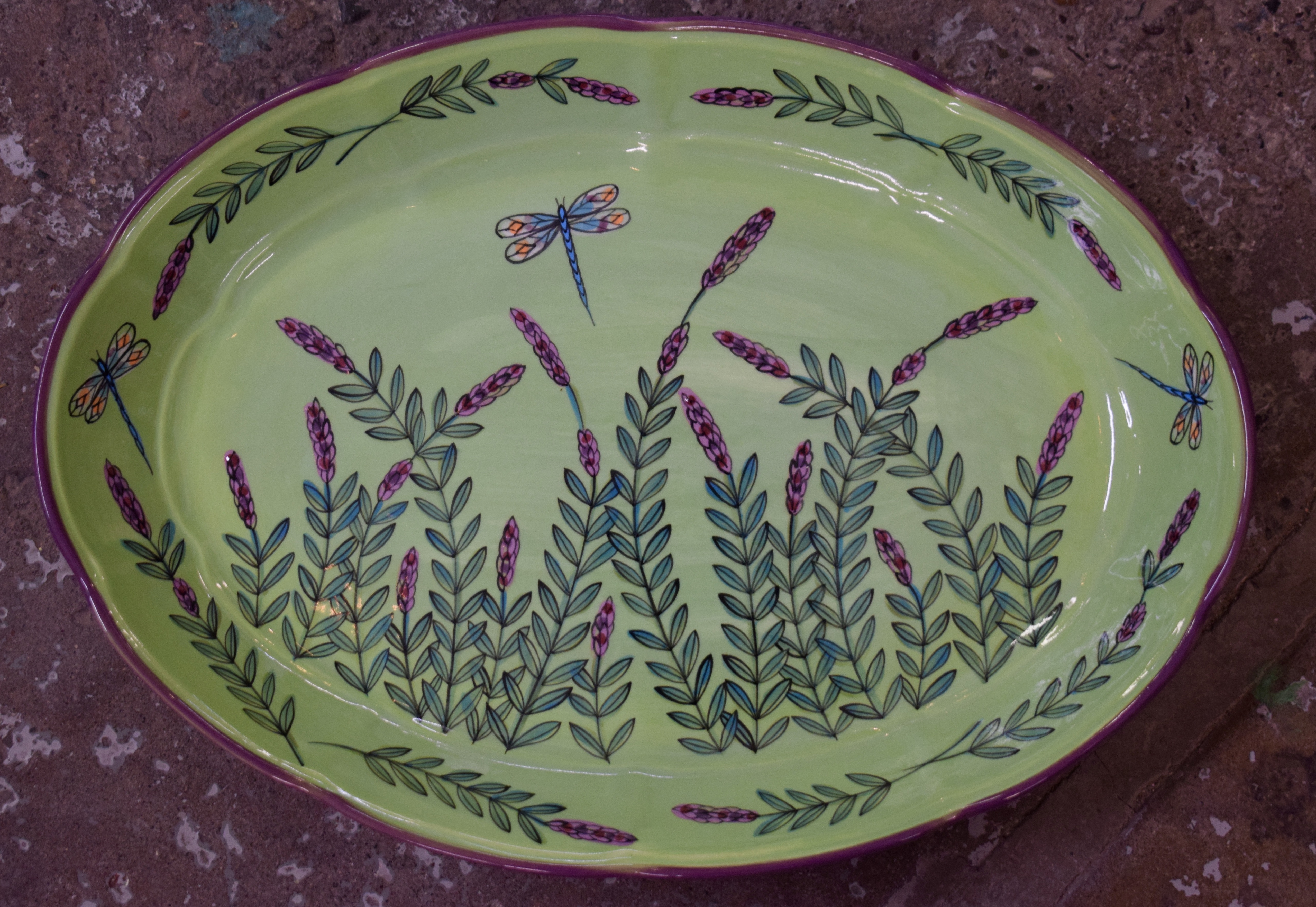 (OB11-16x11-GLD) 16" Oval Platter- Green Lavender with Dragonfly