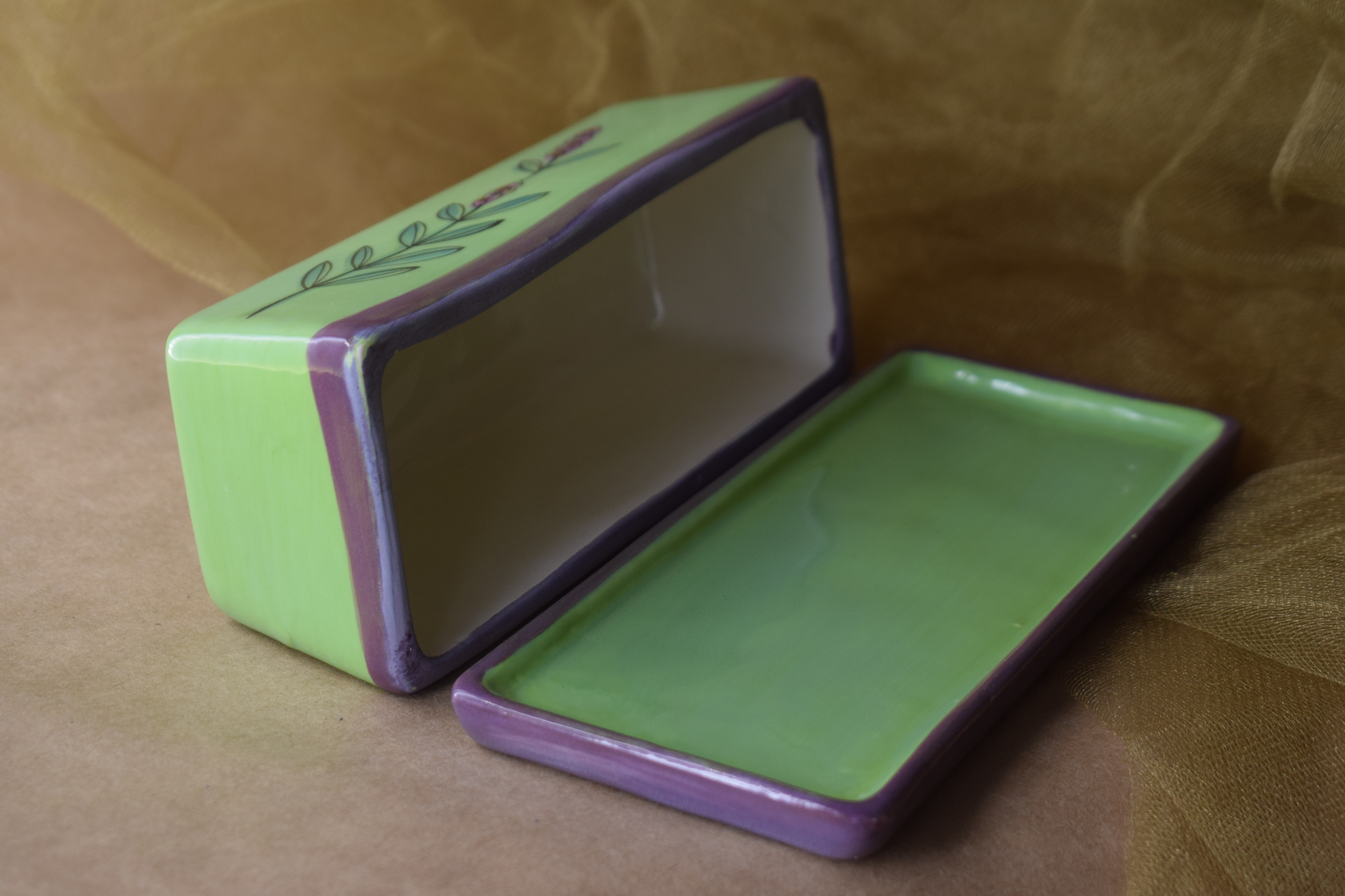 (BDSM-GLD) Small Butter Dish- Green Lavender with Dragonfly