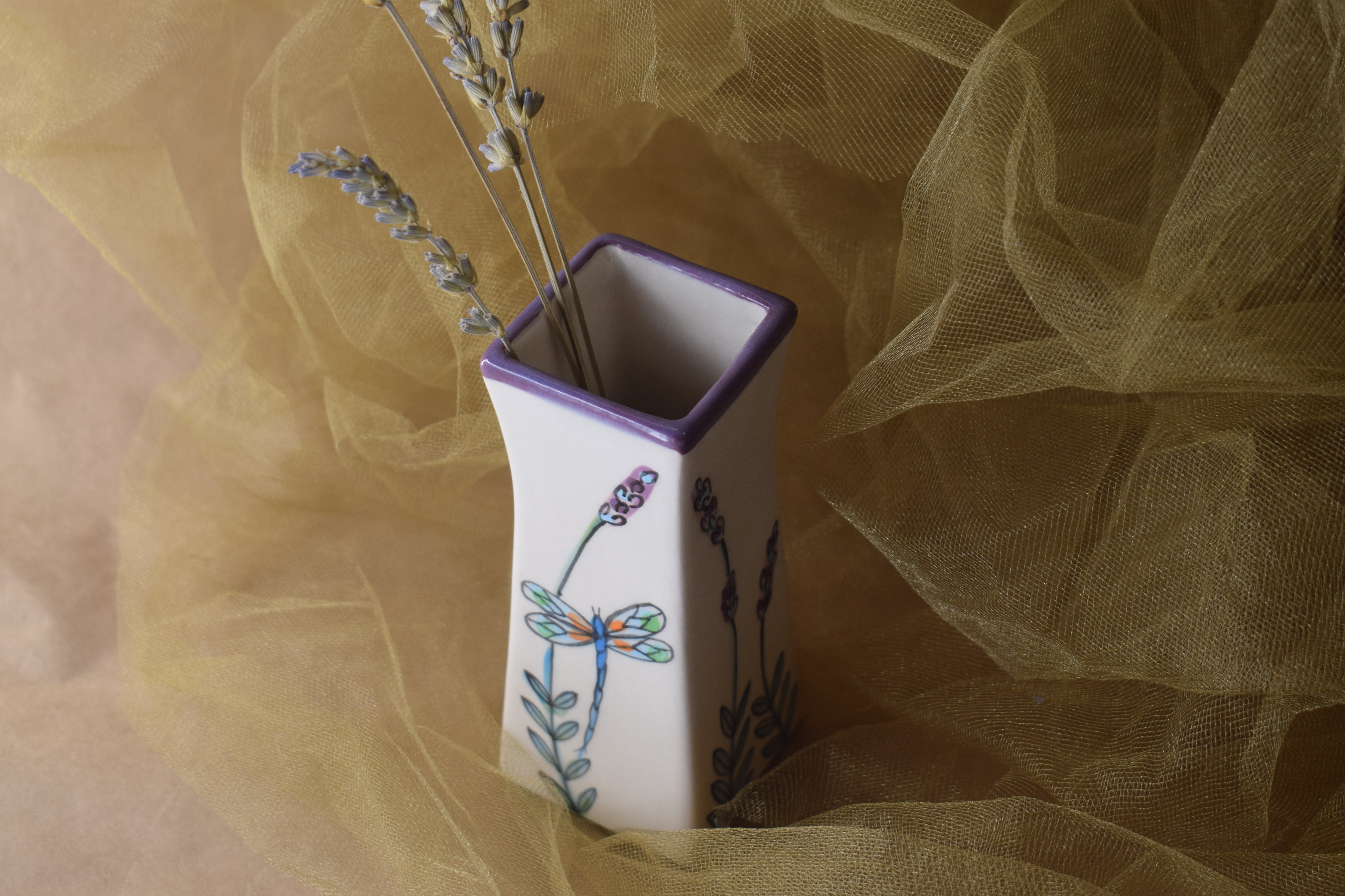 (SQV02-WLD) Square Vase- White Lavender with Dragonfly
