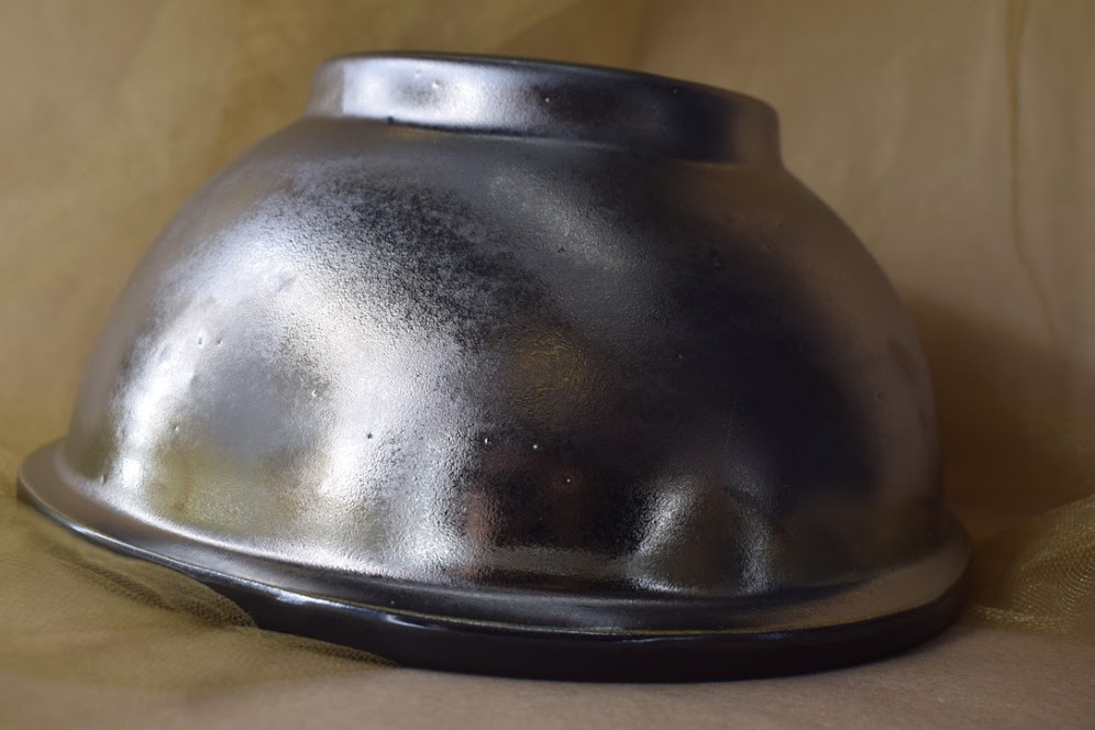 (MB25-M-VR) 9" Footed Bowl- Metallic- Venetian Red