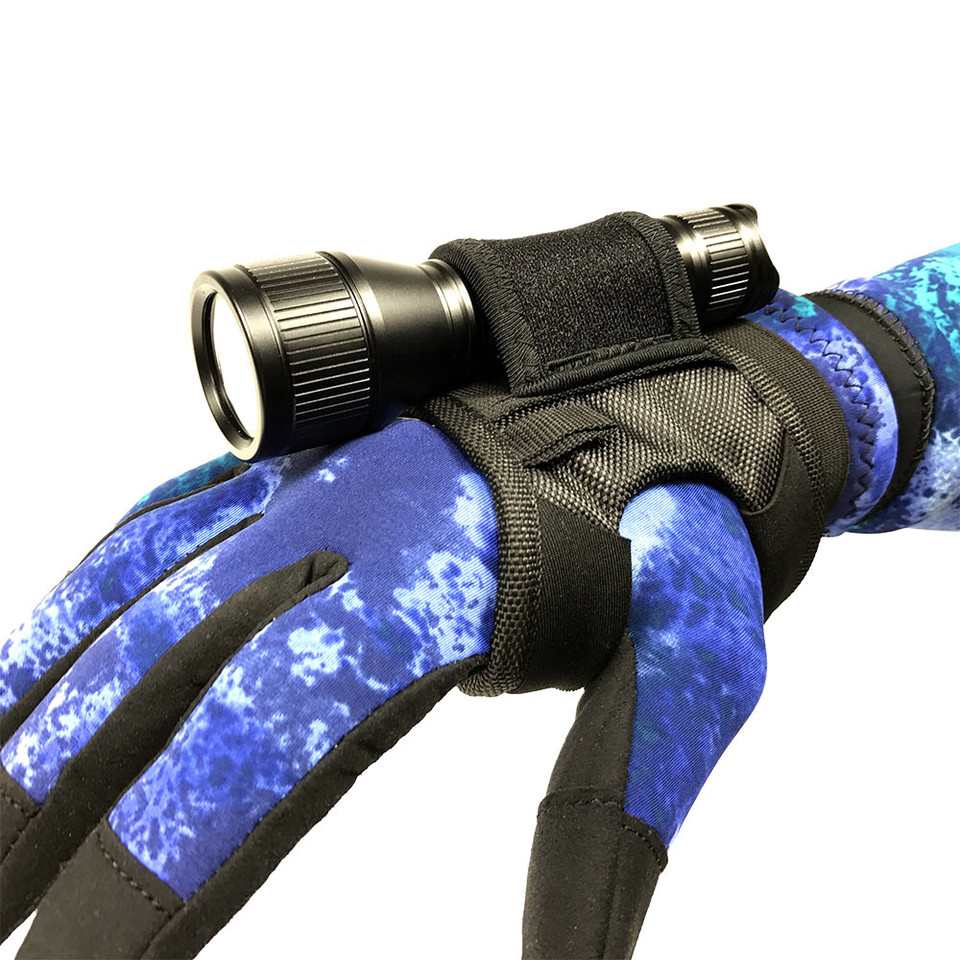 Wrist Glove Flashlight Holder MAKO Spearguns