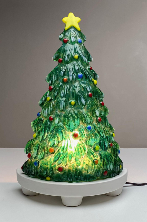 https://cdn11.bigcommerce.com/s-2cgvwuc29i/products/3379/images/2178/GlassMold-LF233-ChristmasTreeFrit-fp__42758.1633811231.500.750.jpg?c=2