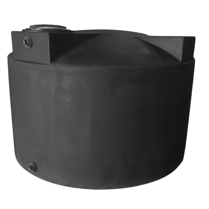 Bushman 1500 Gallon Plastic Vertical Water Storage Tank in Black