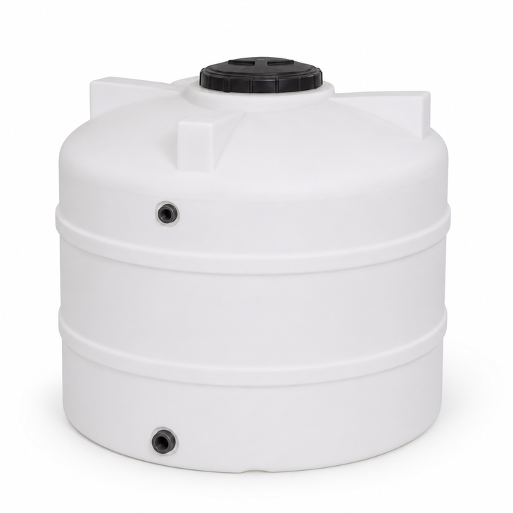 700 gallon plastic vertical water storage tank in green